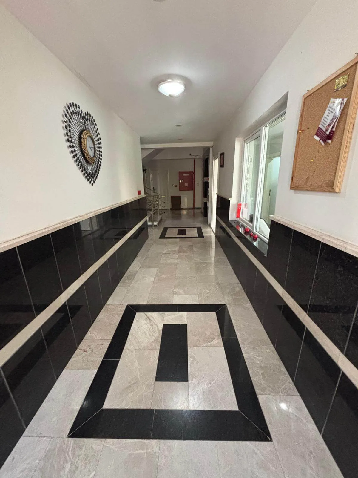 Görükle kız apart bina koridoru ve bakımlı ortak alan